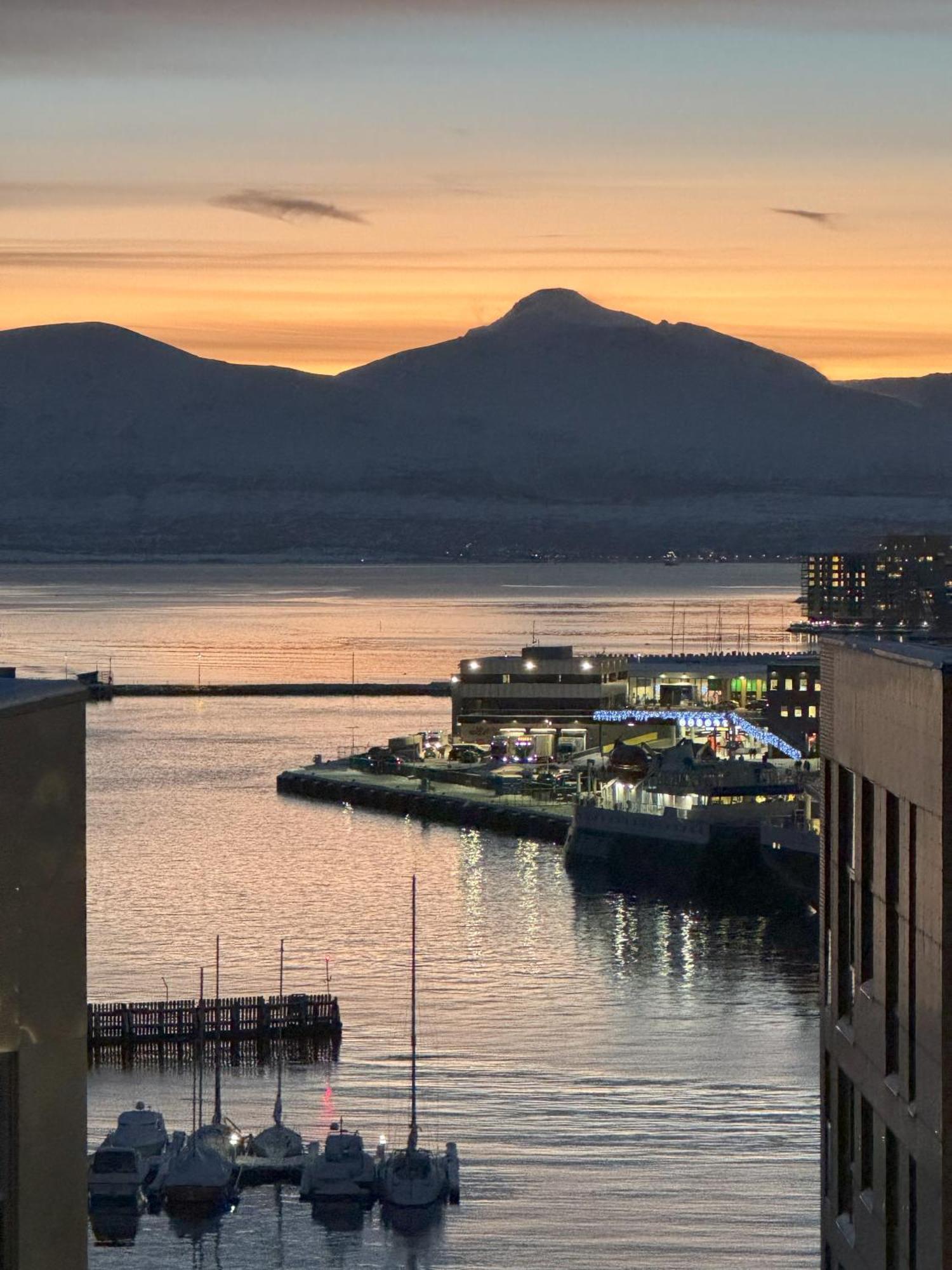 Totalapartments Vervet Gjoa Tromsø Exteriör bild
